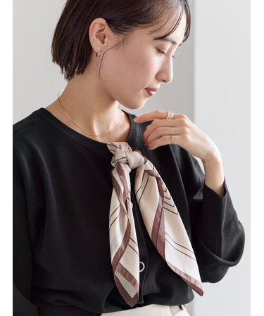 幾何柄シルクスカーフ