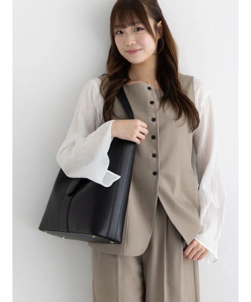 スクエアネックジレ【AOYAMA FASHION ASSOCIATION × T? chichi】