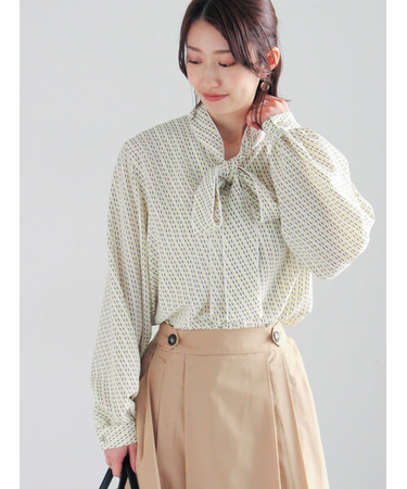 パターンアソートボウタイブラウス《2026 spring catalog item》