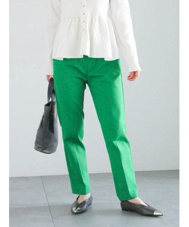 ストレッチテーパードパンツ