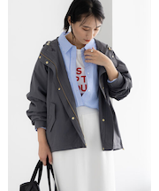 ナイロンマウンテンパーカー