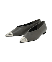 ポインテッドメタルフラットシューズ