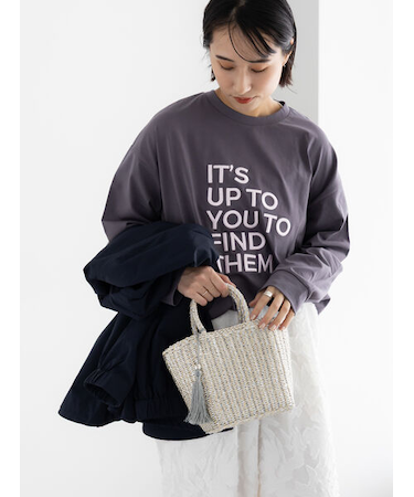 エンブロイダリーロゴTシャツ