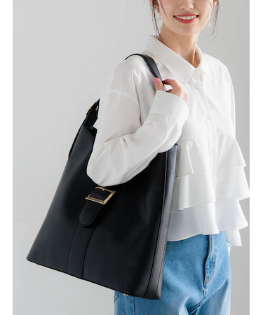 ワンバックルショルダーバッグ