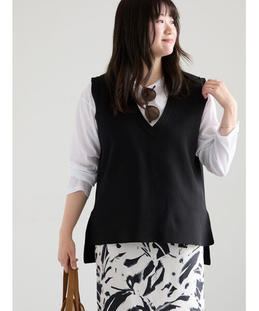 Vネックニットベスト