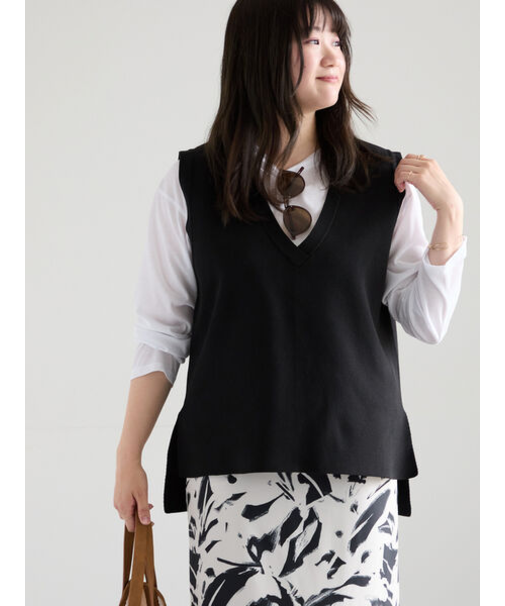 Vネックニットベスト