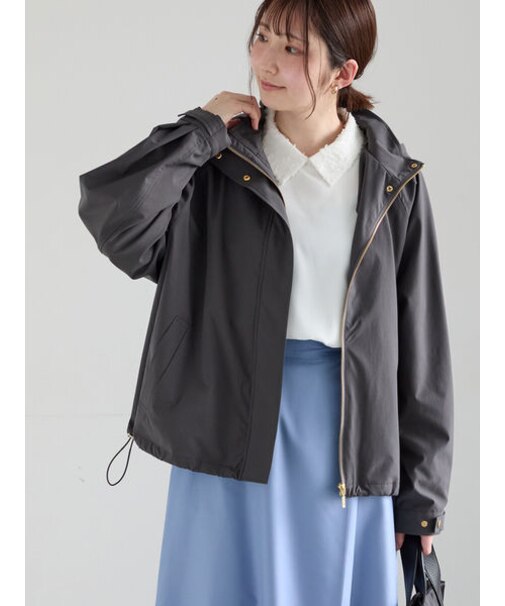 ライトマウンテンパーカー