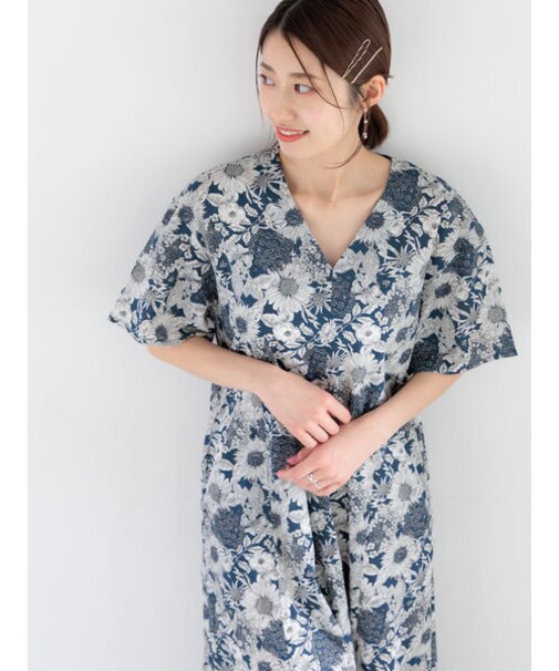 【LIBERTY FABRICS】Vネックフレアワンピース