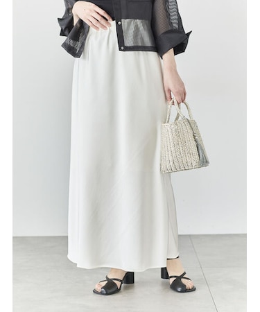 バイアスサテンスカート