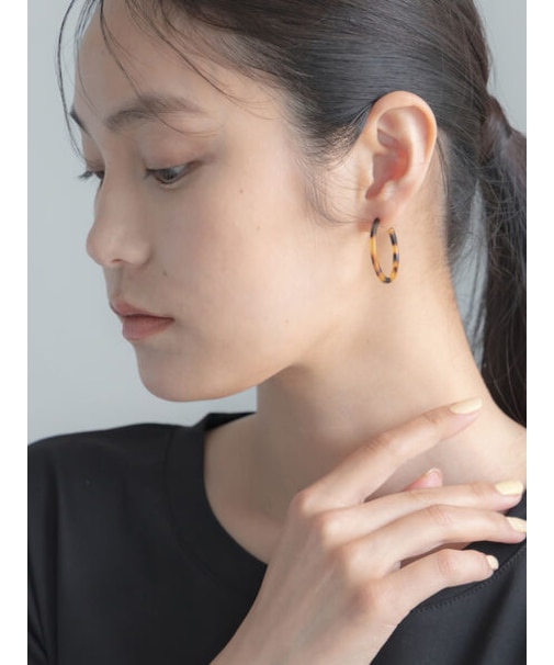 べっこう風フープピアス