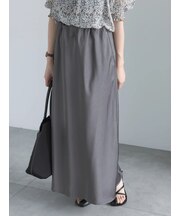 バイアスサテンスカート