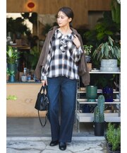 ミッドライズストレートワイドデニムパンツ