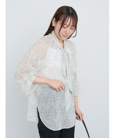 シフォンパターンアソートボウタイブラウス