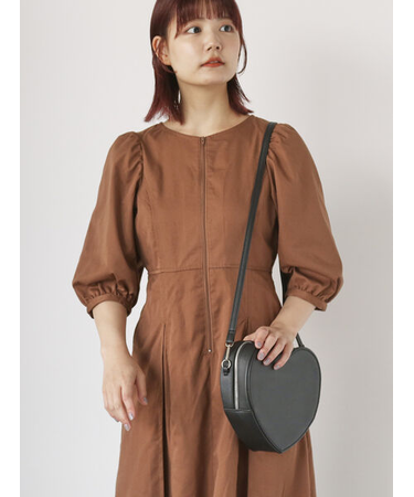 フロントジップワンピース