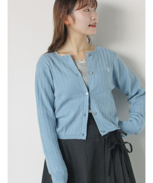 細ケーブル刺繍カーディガン