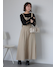 ベージュ