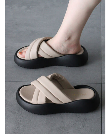 クロスボリュームサンダル