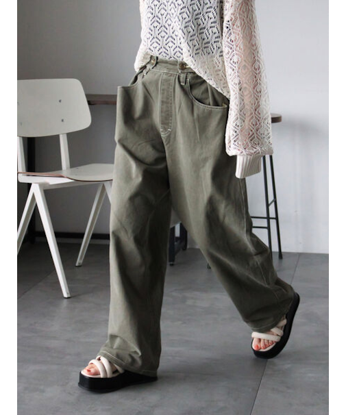 ボタンアジャストパンツ