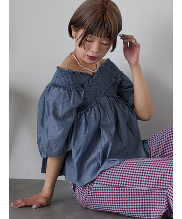 ◎シャーリングブラウス