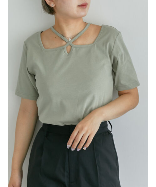 スクエアネックカットソー