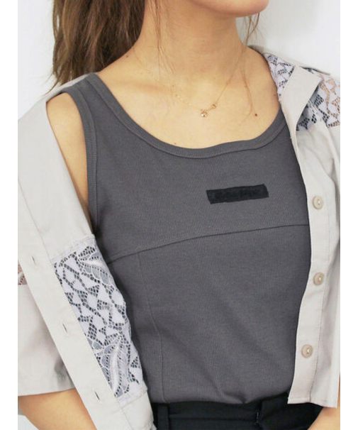 切り替えタンクトップ