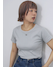 グレー