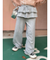 グレー