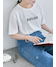 オフホワイト