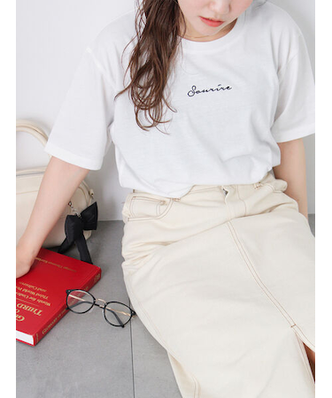 ロゴ刺繍Tシャツ