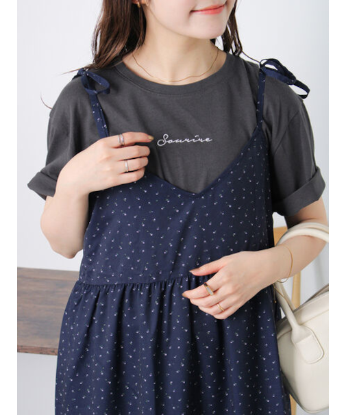 ロゴ刺繍Tシャツ