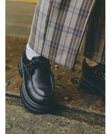 チロリアンスニーカー