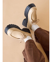 チロリアンスニーカー