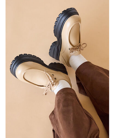 チロリアンスニーカー