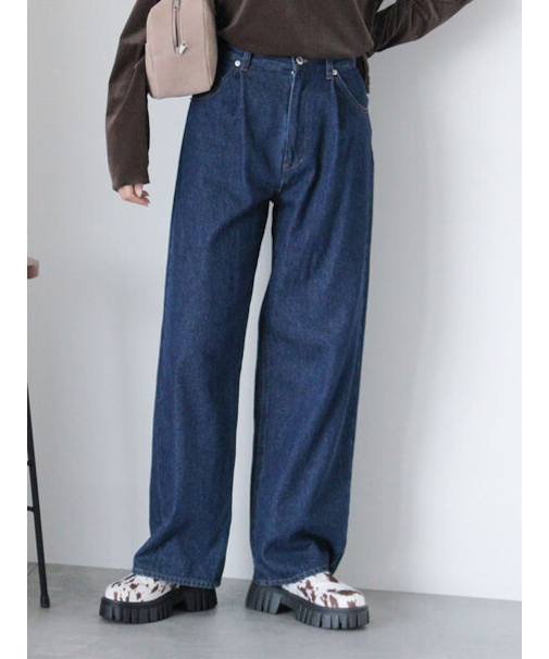 ワンタックストレートデニムパンツ