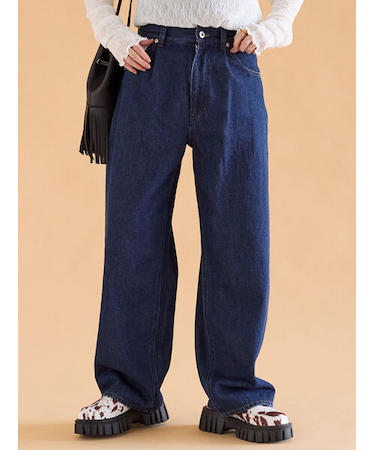 ワンタックストレートデニムパンツ