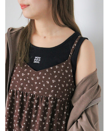 ワンポイント刺繍タンクトップ