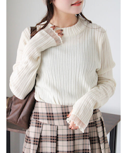 袖フリルモックネックニット