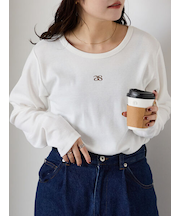 ワンポイント刺繍クルーネックカットソー