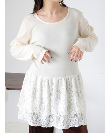 裾レースカットソー