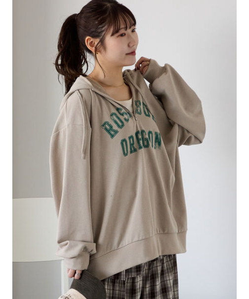 ハーフジッププリントパーカー