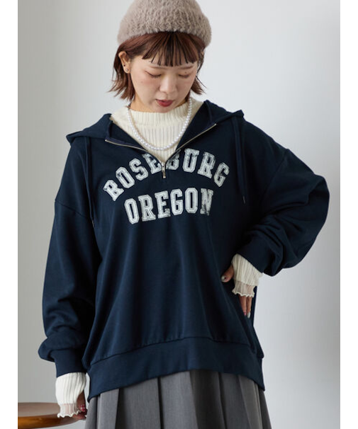 ハーフジッププリントパーカー