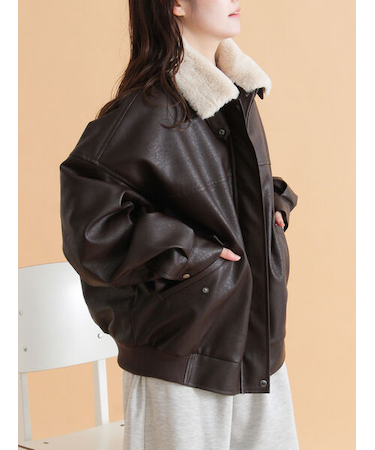 襟ファーフェイクレザージャケット