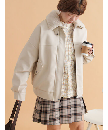 襟ファーフェイクレザージャケット
