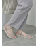 グレー
