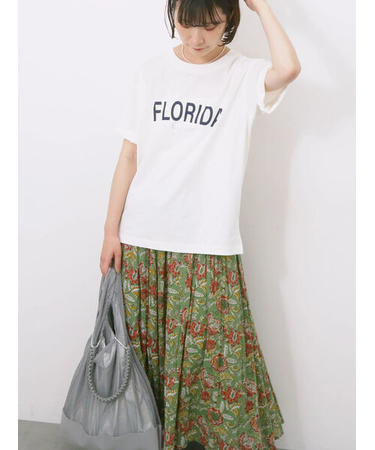 ロゴプリントTシャツ