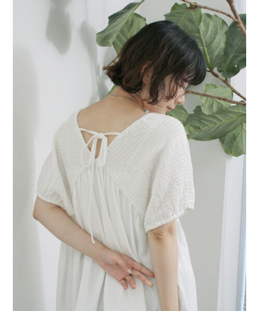 ◎【接触冷感】シャーリングVネックプルオーバー