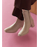 ベージュ