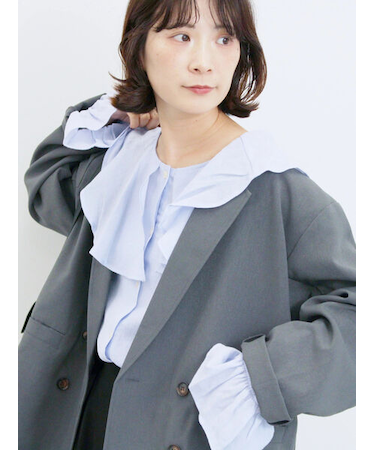 ラッフルカラーブラウス