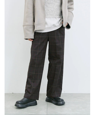 【吸湿発熱】マルチスタイルストレートパンツ