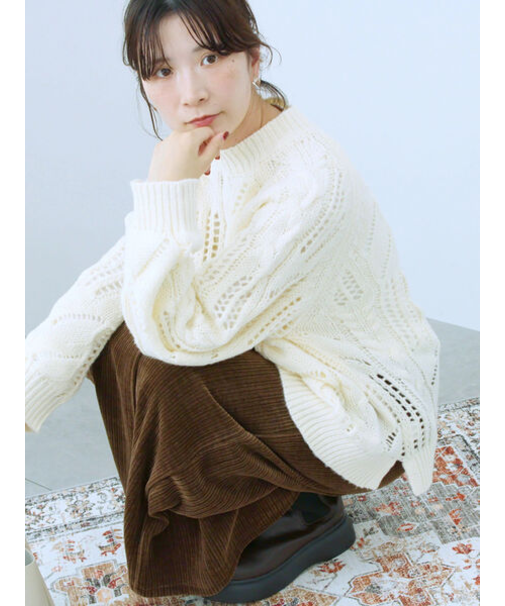 透かしケーブルニットプルオーバー